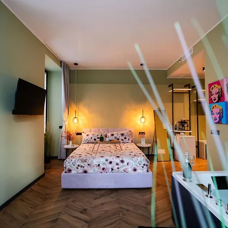 Marylin's Suite&spa Con Parcheggio Privato Como