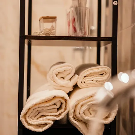 Marylin's Suite&spa Con Parcheggio Privato Apartment Como