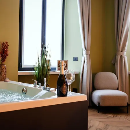 Marylin's Suite&spa Con Parcheggio Privato *